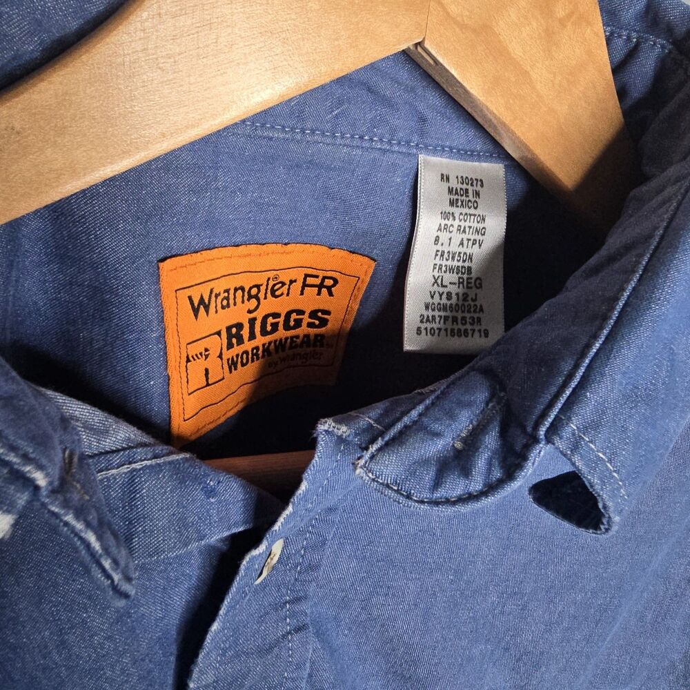 Wrangler FR Riggs Workwear Shirt Men’s XL Blue Button Down Flame Resistant - Picture 4 of 7